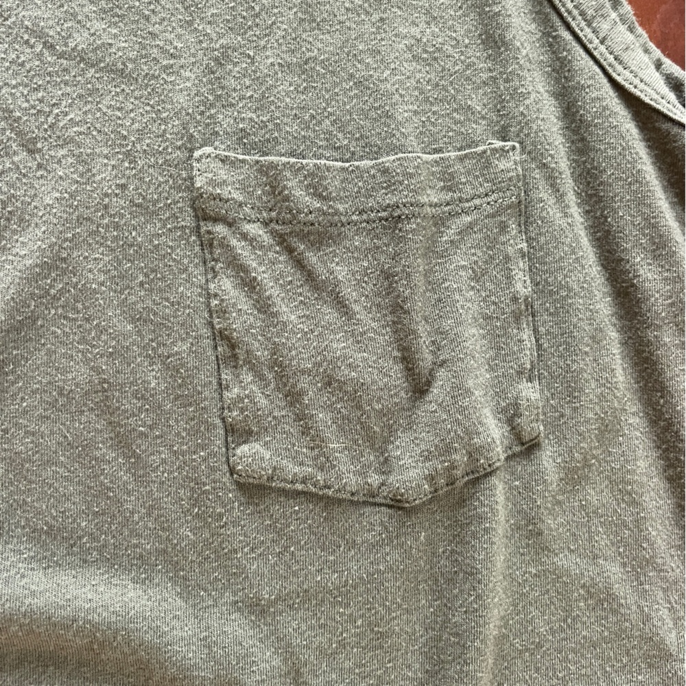 American Eagle Outfitters Olive Sleeveless Tank Top with Pocket - Picture 2 of 2